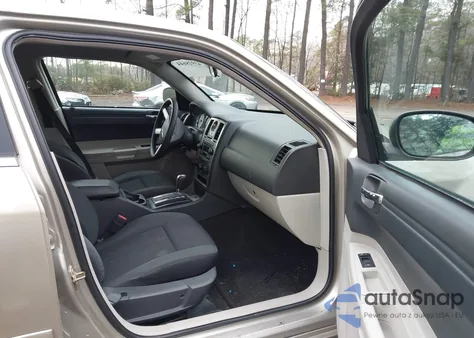 2006 Chrysler 300 из США, поврежденный, VIN 2C3LA43R96H282529